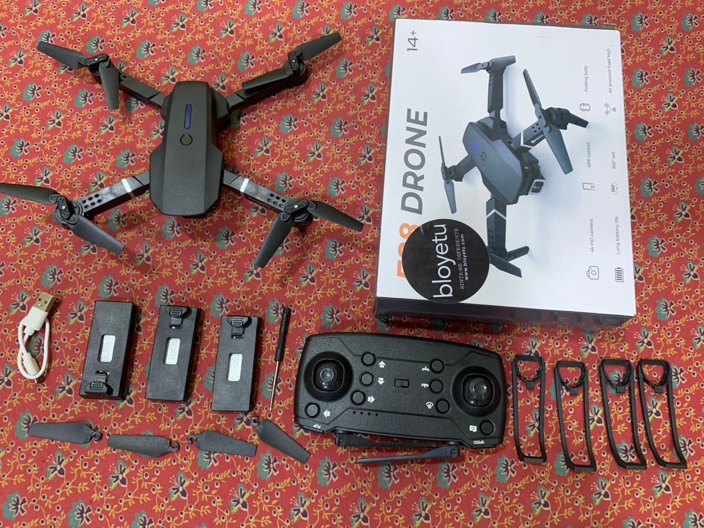 Drone E88 Pro + 3 Baterias